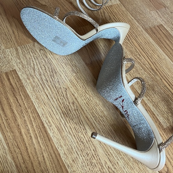 Rene Caovilla Cleo Beige 105 - Picture 6 of 10